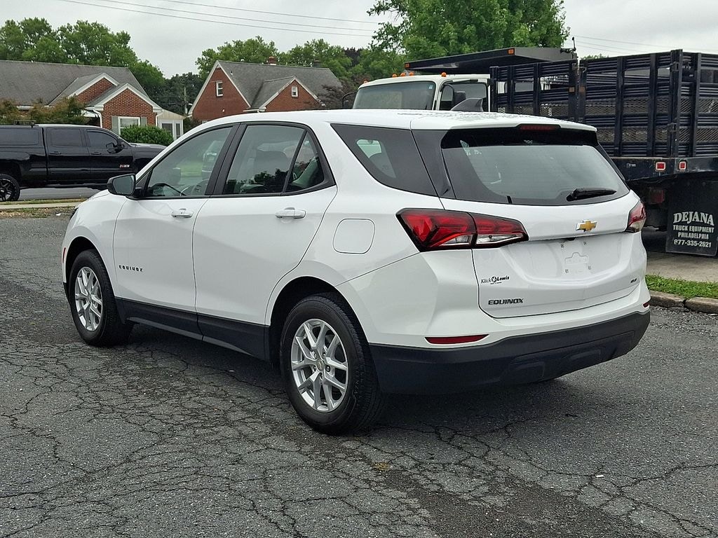 Used 2024 Chevrolet Equinox LS w/1LS SUV
