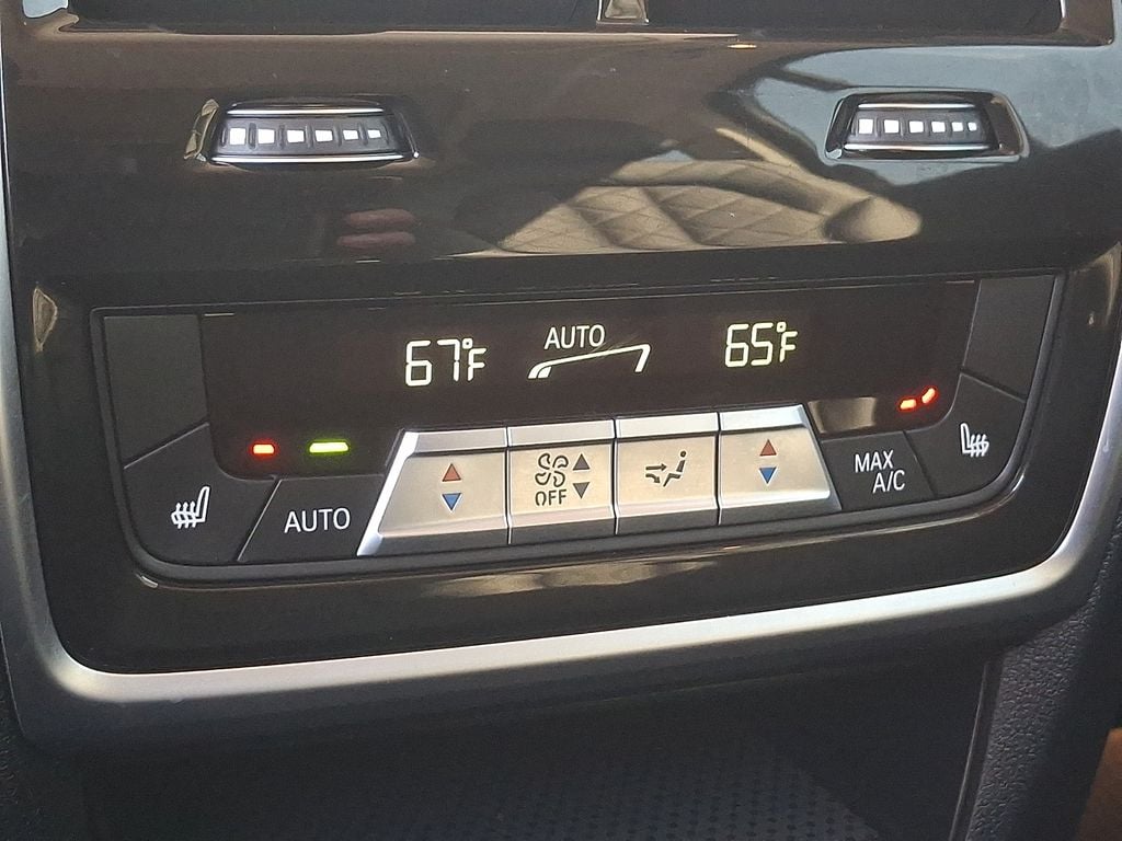 2023 BMW X7 40i - Photo 11