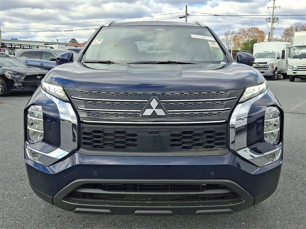 Used 2024 Mitsubishi Outlander SEL SUV
