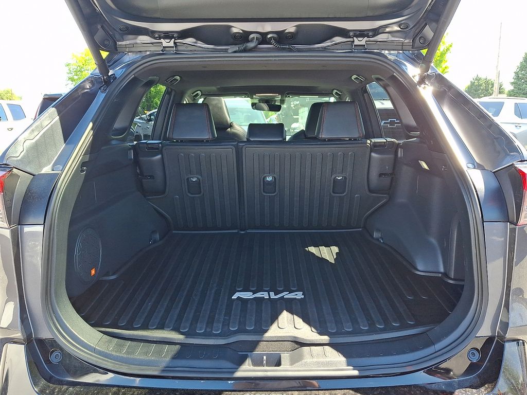 2024 Toyota RAV4 XSE - Photo 28