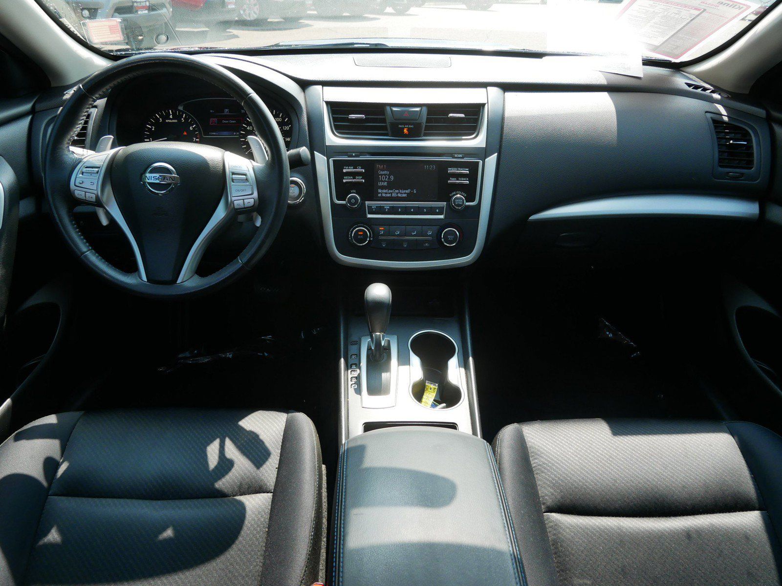 Photo 12