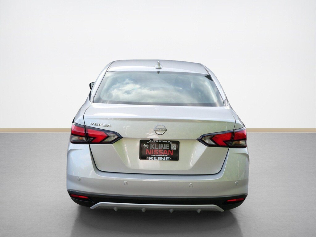 Certified 2025 Nissan Versa 1.6 SV Sedan
