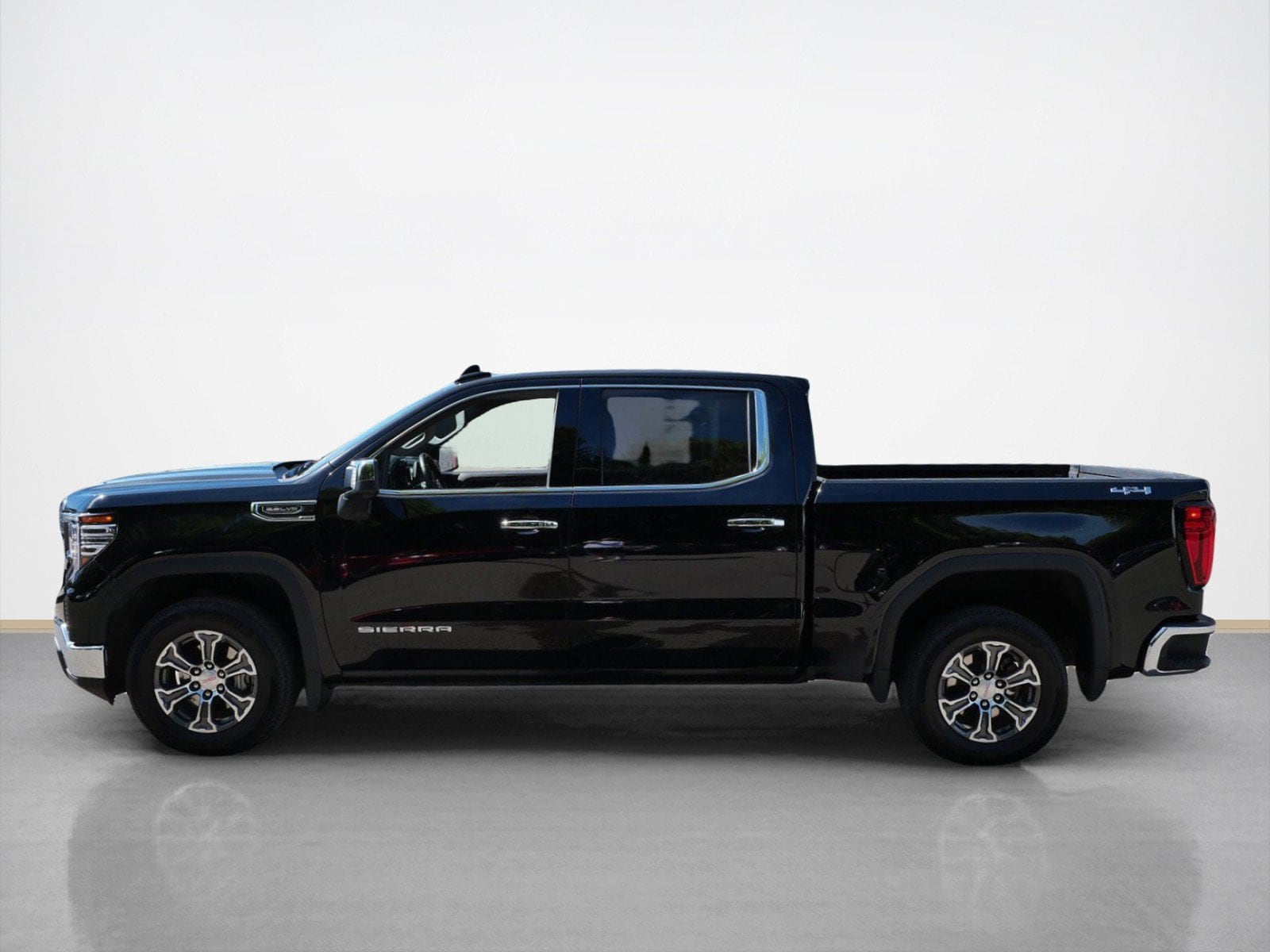 Used 2026 GMC Sierra 1500 SLT with VIN 1GTUUDED6TZ234443 for sale in Maplewood, Minnesota