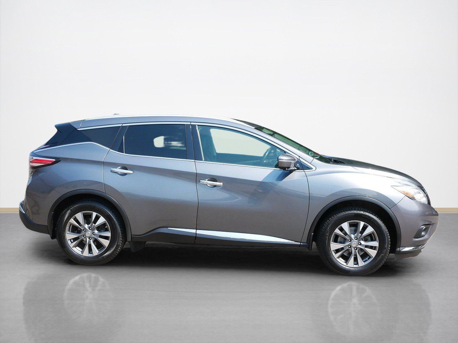 Used 2015 Nissan Murano SL with VIN 5N1AZ2MH4FN214518 for sale in Maplewood, Minnesota