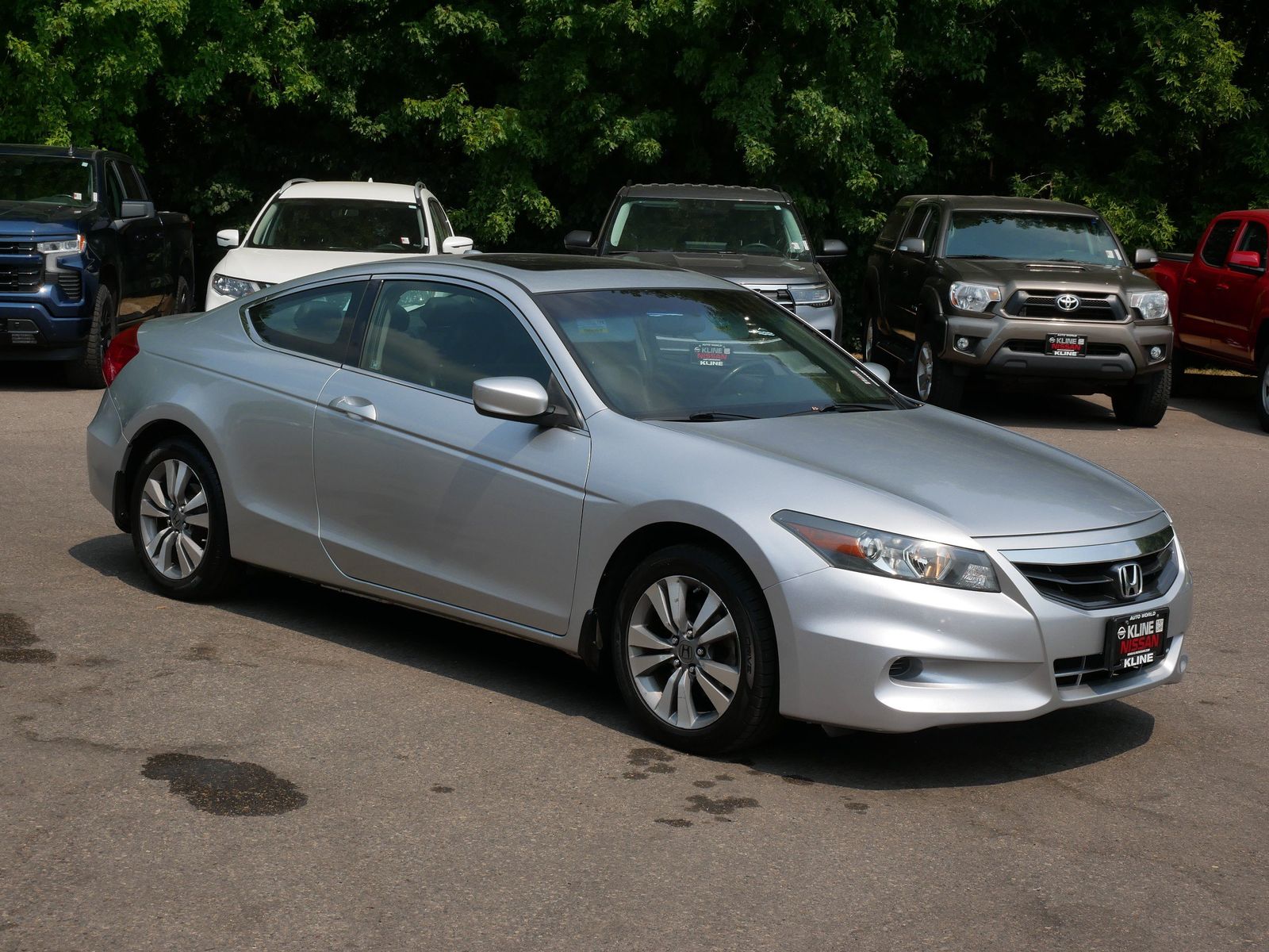 Used 2012 Honda Accord EX-L with VIN 1HGCS1B85CA016906 for sale in Maplewood, Minnesota