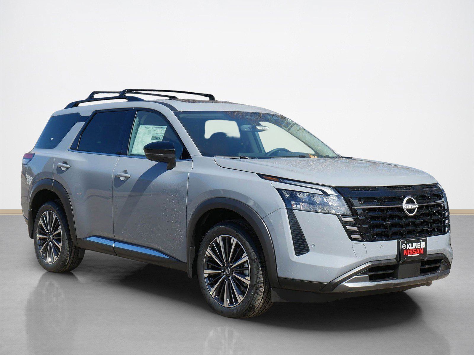 2026 Nissan Pathfinder Platinum 4WD's photo