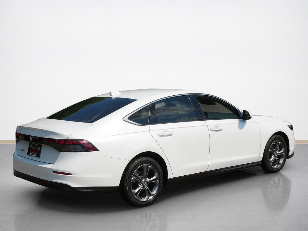 Used 2024 Honda Accord EX Sedan