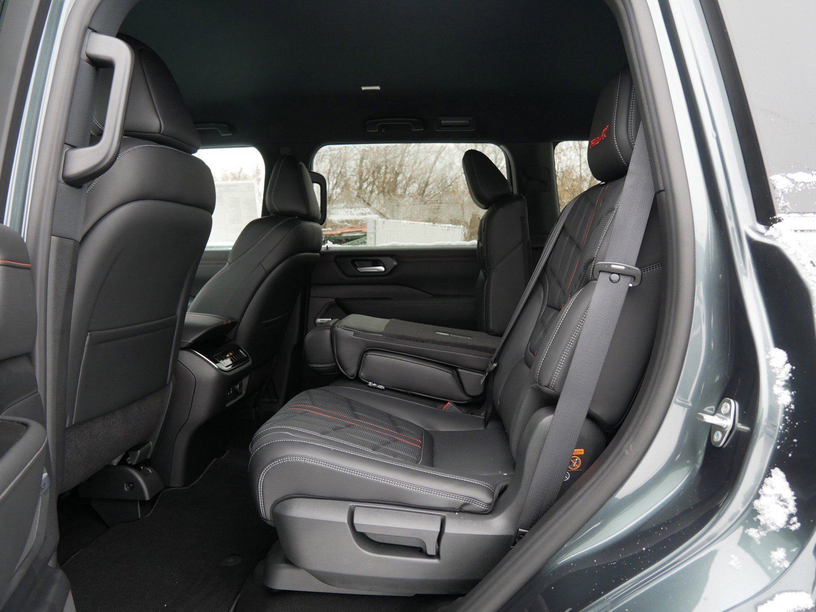 2026 Nissan Armada PRO-4X - Photo 6