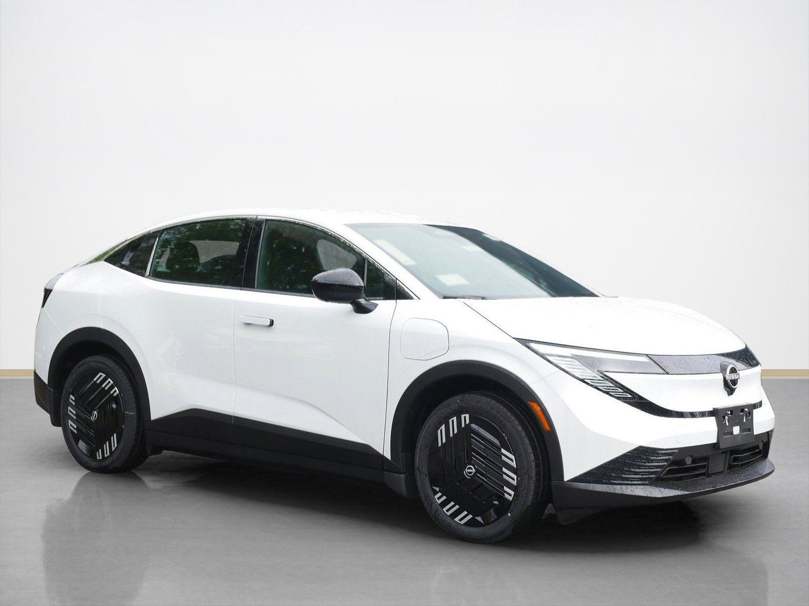 2026 Nissan Leaf S+'s photo