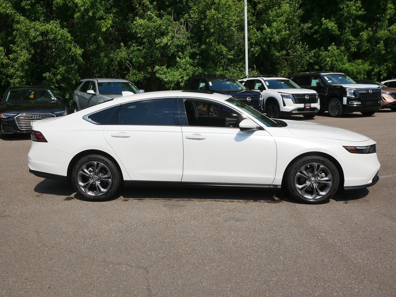 Used 2024 Honda Accord EX with VIN 1HGCY1F32RA059640 for sale in Maplewood, Minnesota