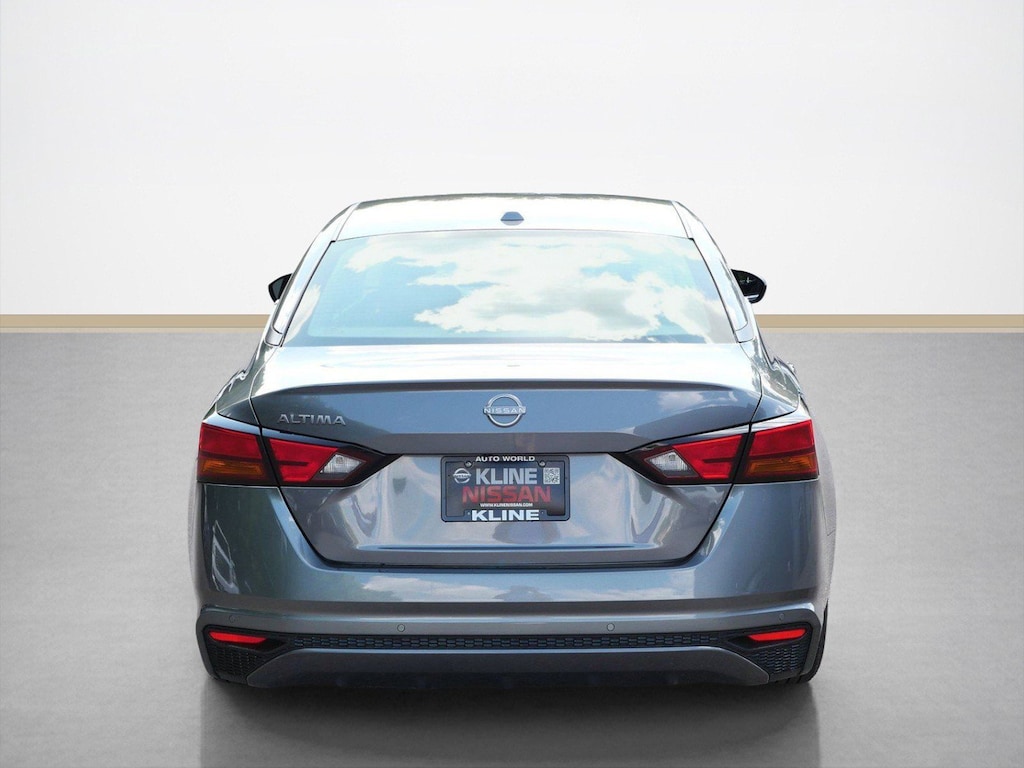 Certified 2025 Nissan Altima SV Sedan