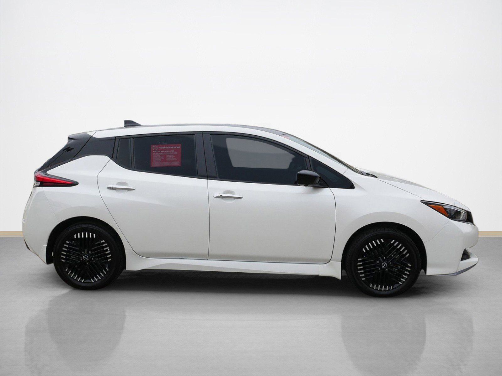 Certified 2024 Nissan LEAF SV PLUS with VIN 1N4CZ1CV7RC553732 for sale in Maplewood, MN