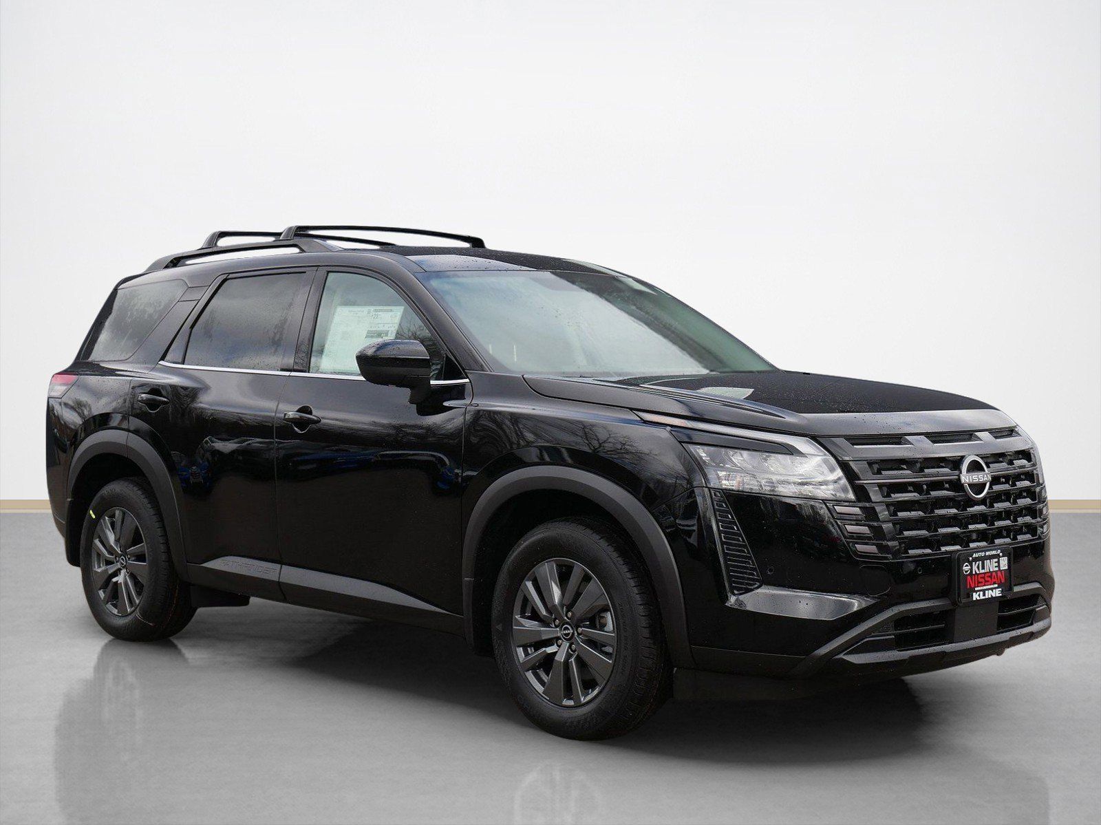 2026 Nissan Pathfinder SV 4WD's photo