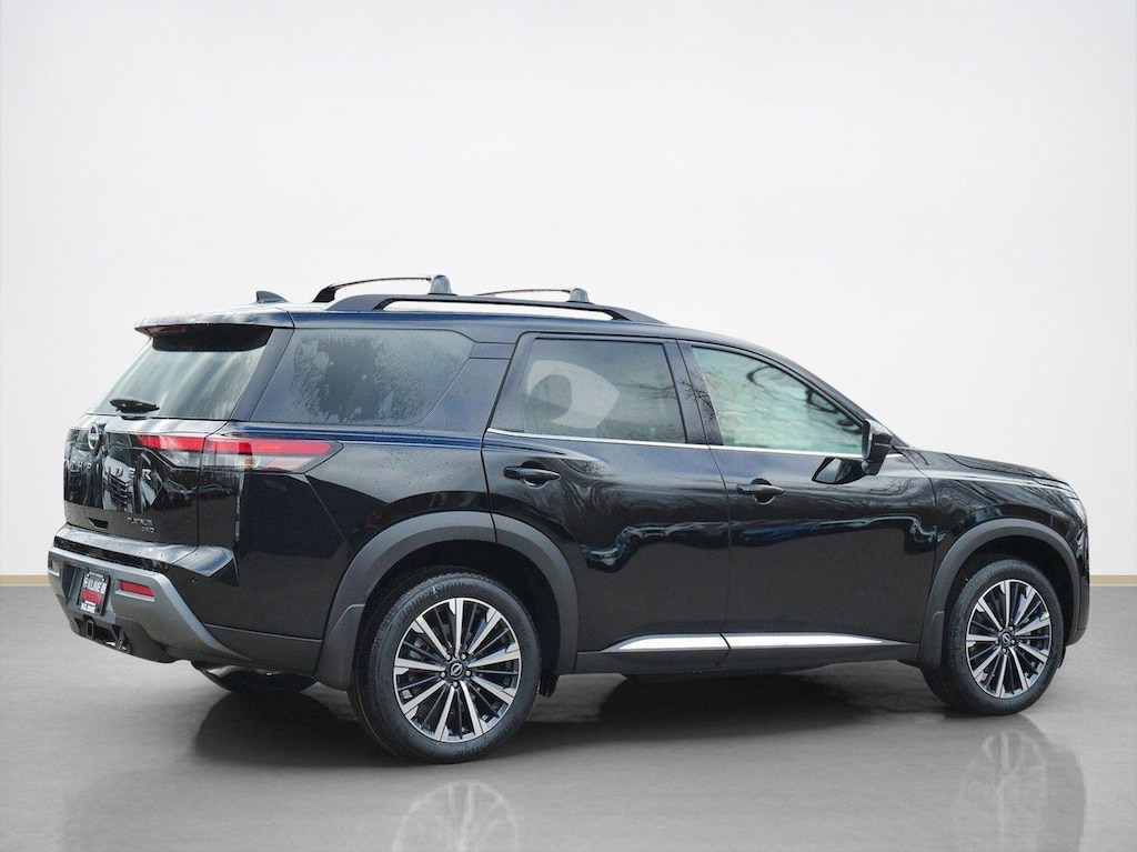 New 2026 Nissan Pathfinder Platinum SUV