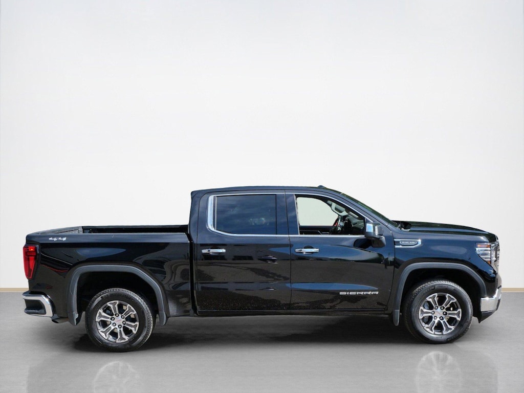 Used 2026 GMC Sierra 1500 SLT Truck Crew Cab