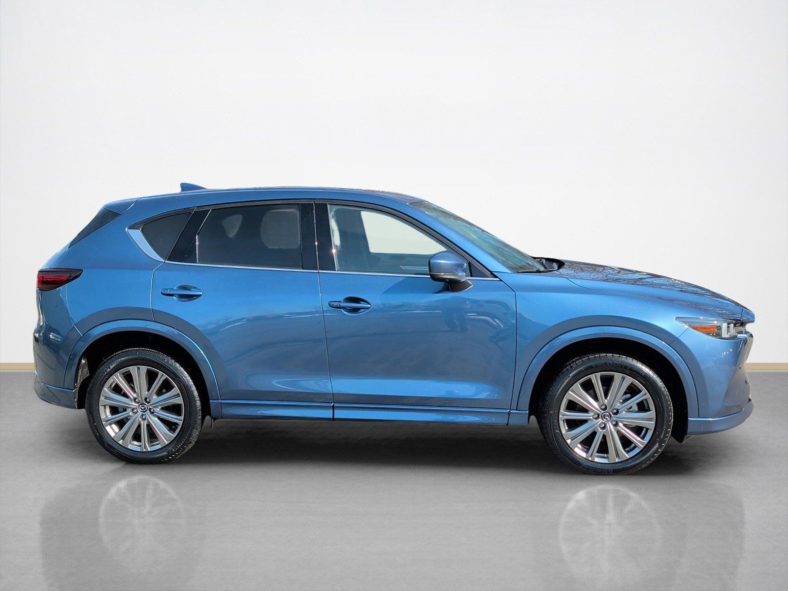 Used 2023 Mazda CX-5 TURBO Signature with VIN JM3KFBXY4P0221391 for sale in Maplewood, Minnesota