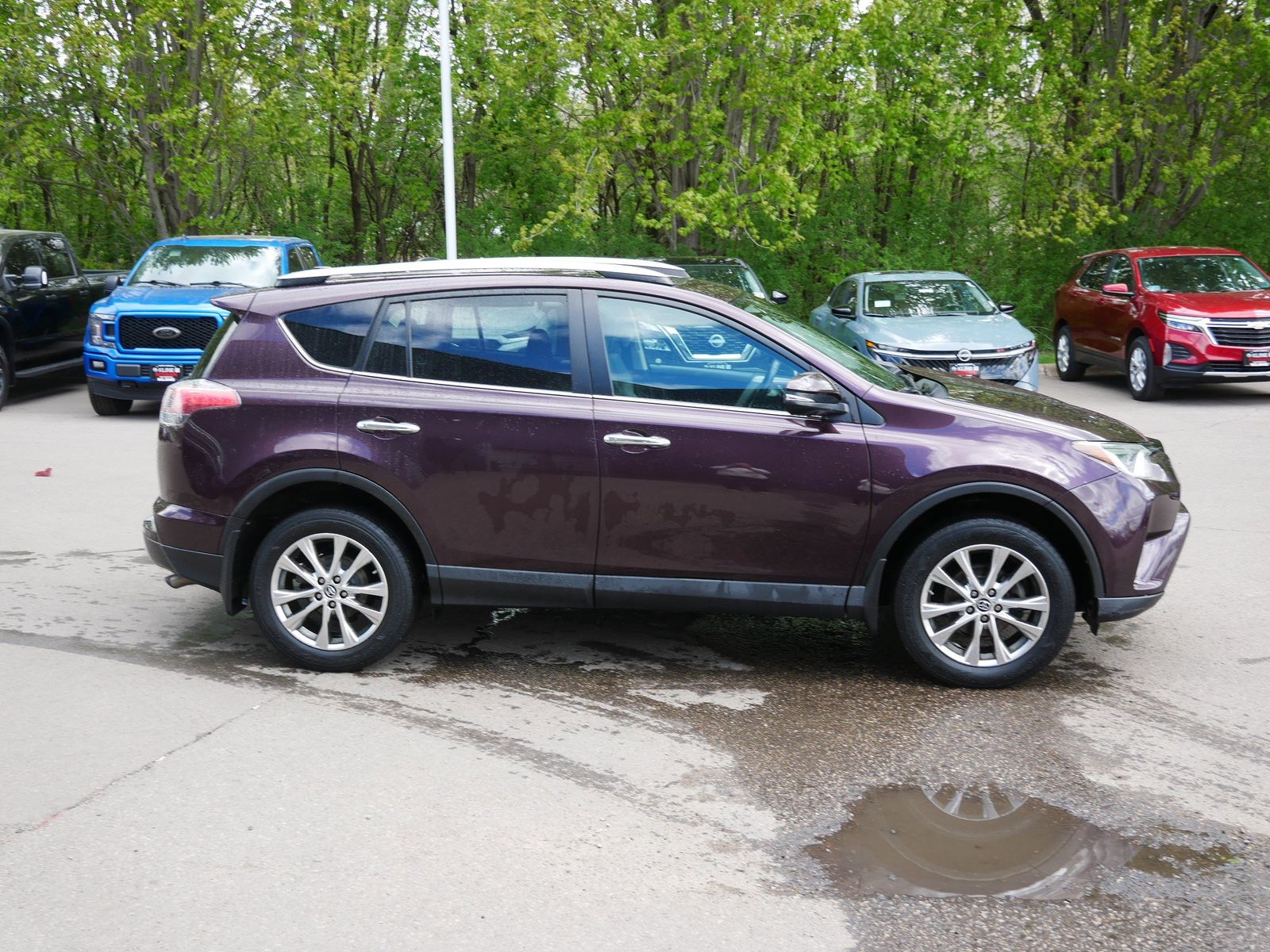 Used 2018 Toyota RAV4 Limited with VIN 2T3DFREV9JW785883 for sale in Maplewood, Minnesota