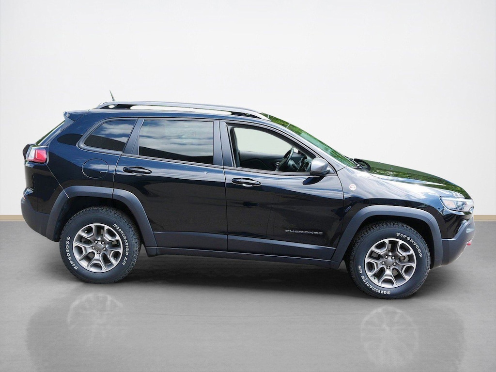 Used 2020 Jeep Cherokee Trailhawk SUV