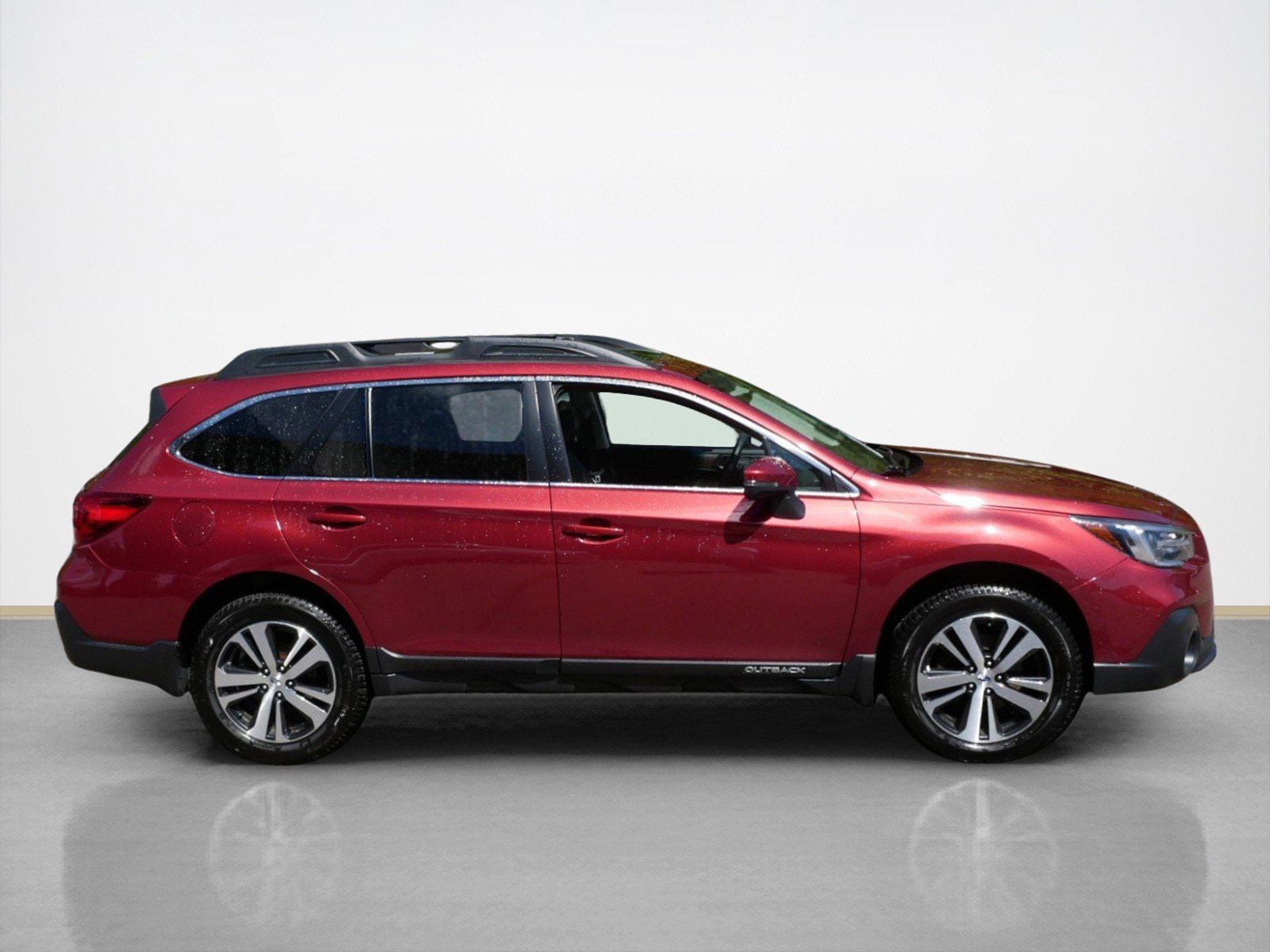 Used 2019 Subaru Outback Limited with VIN 4S4BSANC5K3278661 for sale in Maplewood, Minnesota