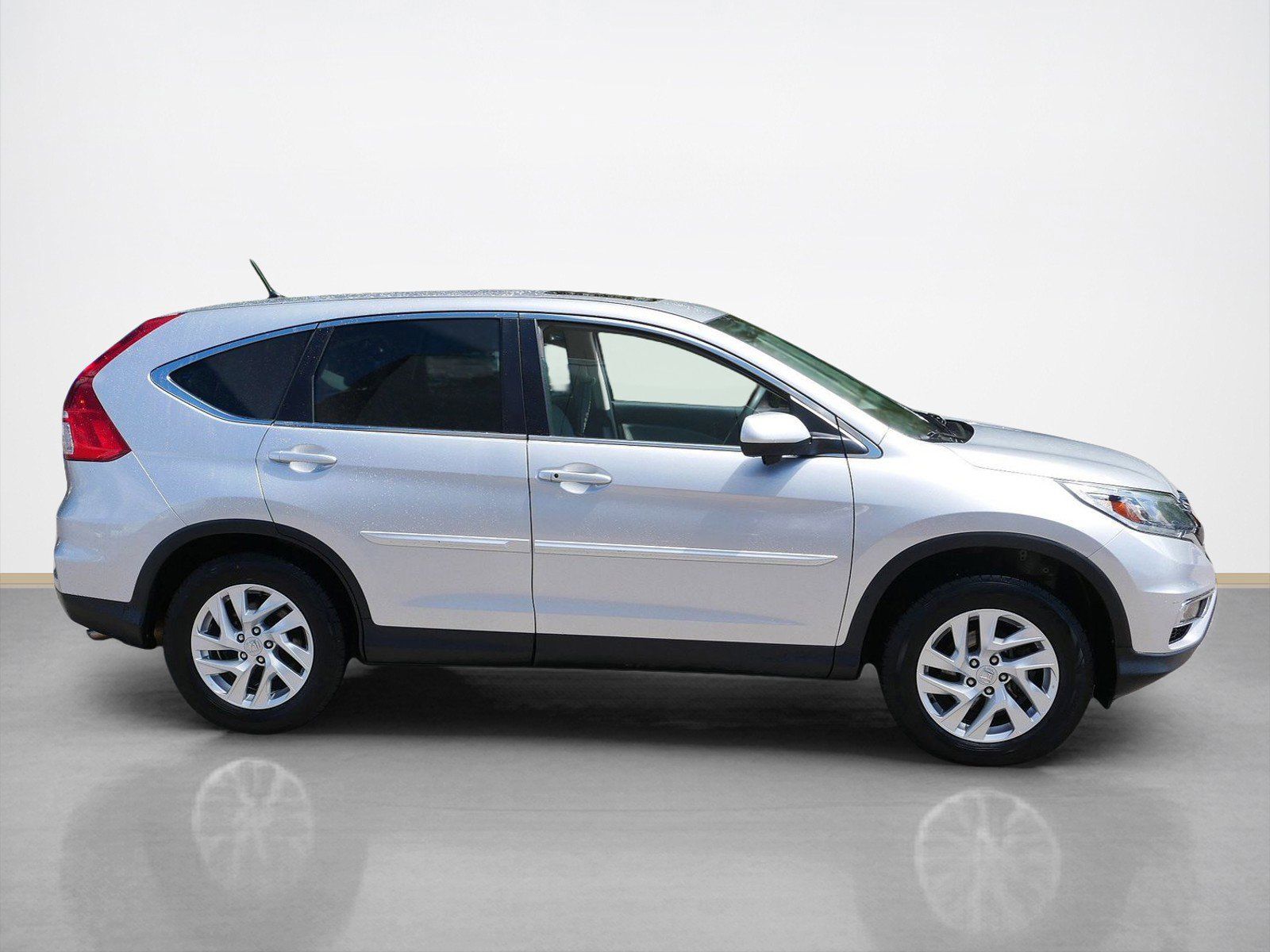Used 2015 Honda CR-V EX with VIN 5J6RM4H5XFL091914 for sale in Maplewood, MN