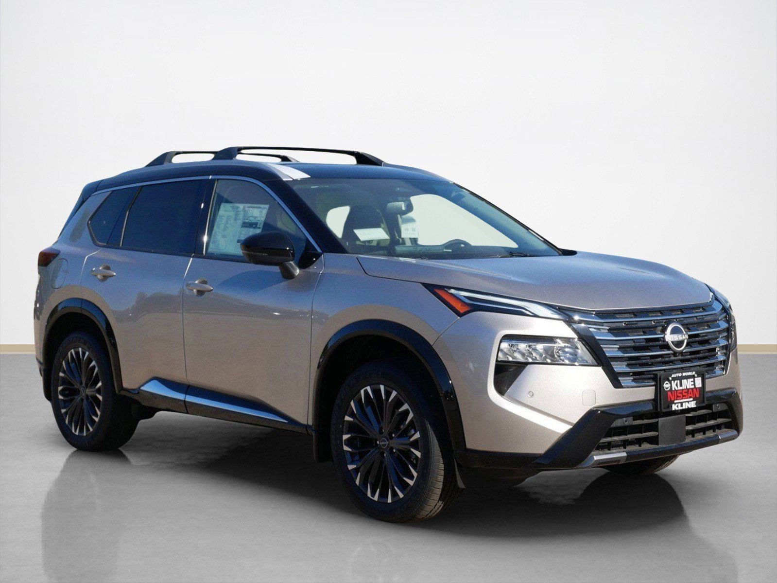 2026 Nissan Rogue Platinum AWD's photo