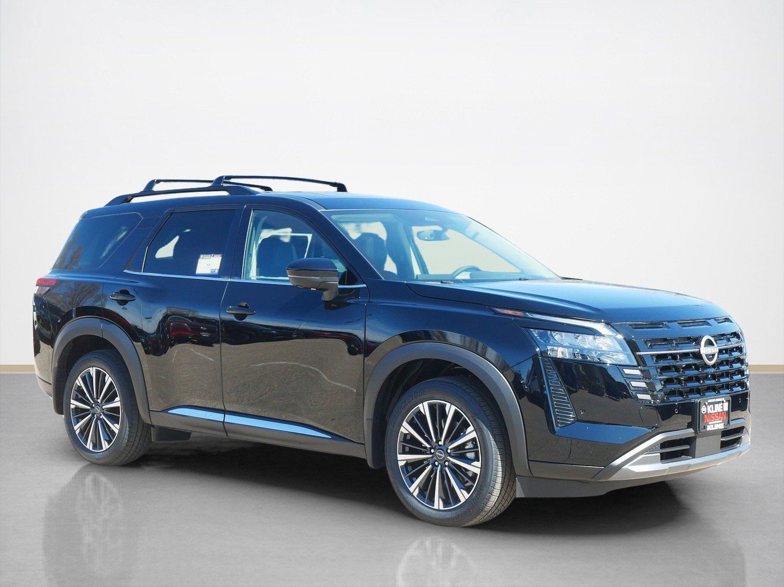 2026 Nissan Pathfinder Platinum 4WD's photo