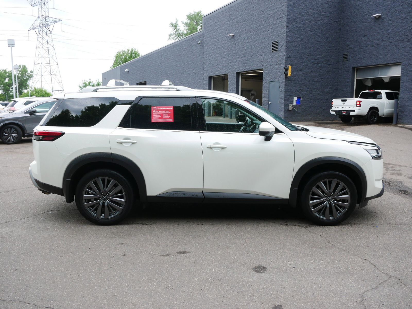Certified 2024 Nissan Pathfinder SL with VIN 5N1DR3CD9RC207677 for sale in Maplewood, Minnesota