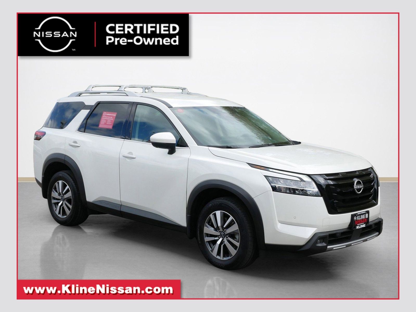2023 Nissan Pathfinder SL 4WD's photo