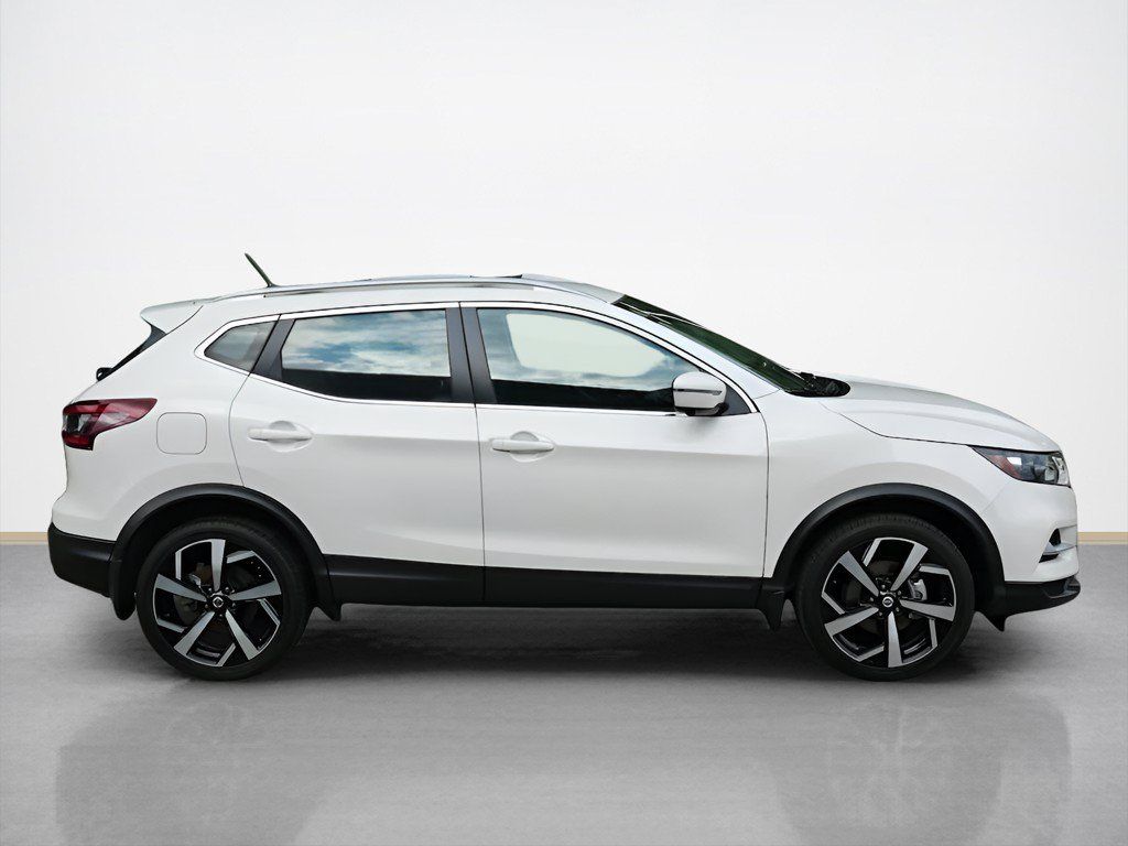 Certified 2022 Nissan Rogue Sport SL with VIN JN1BJ1CW2NW487379 for sale in Maplewood, Minnesota