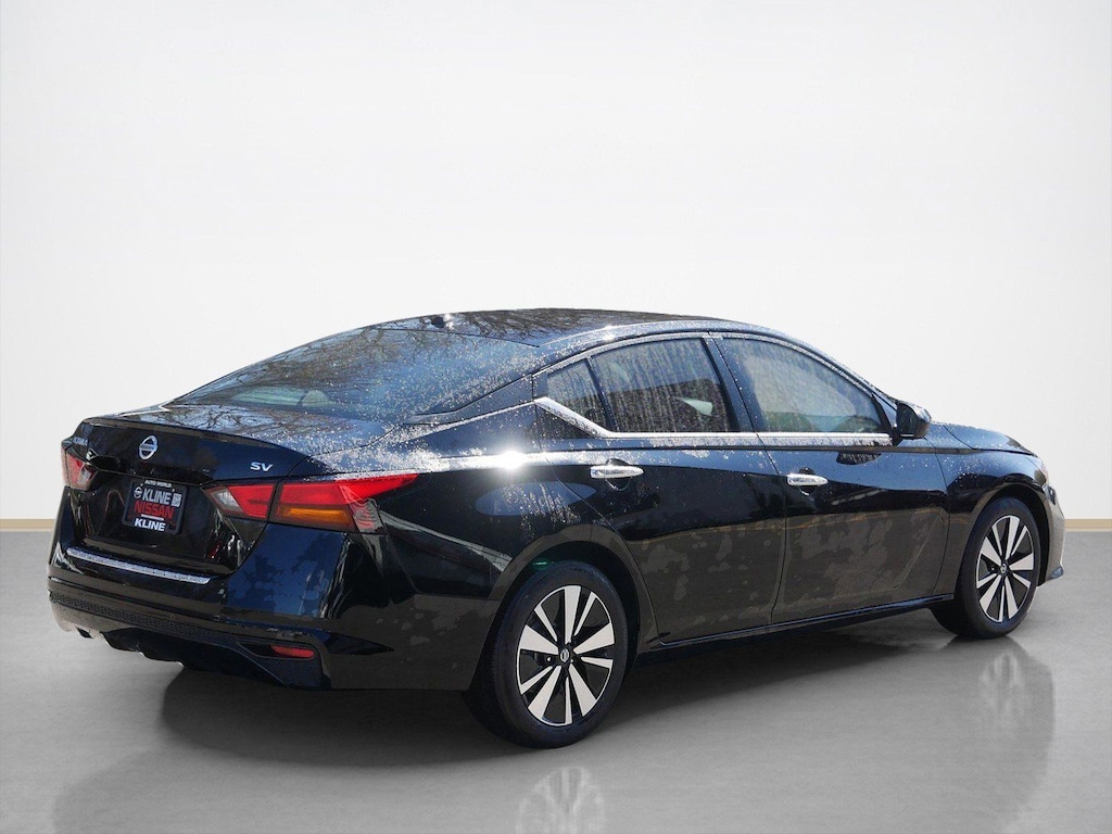Certified 2022 Nissan Altima 2.5 SV Sedan