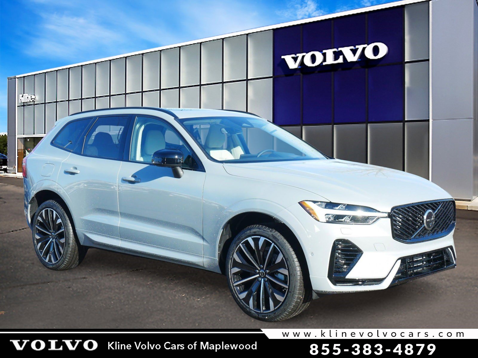 2026 Volvo XC60 T8 Ultra Dark AWD's photo