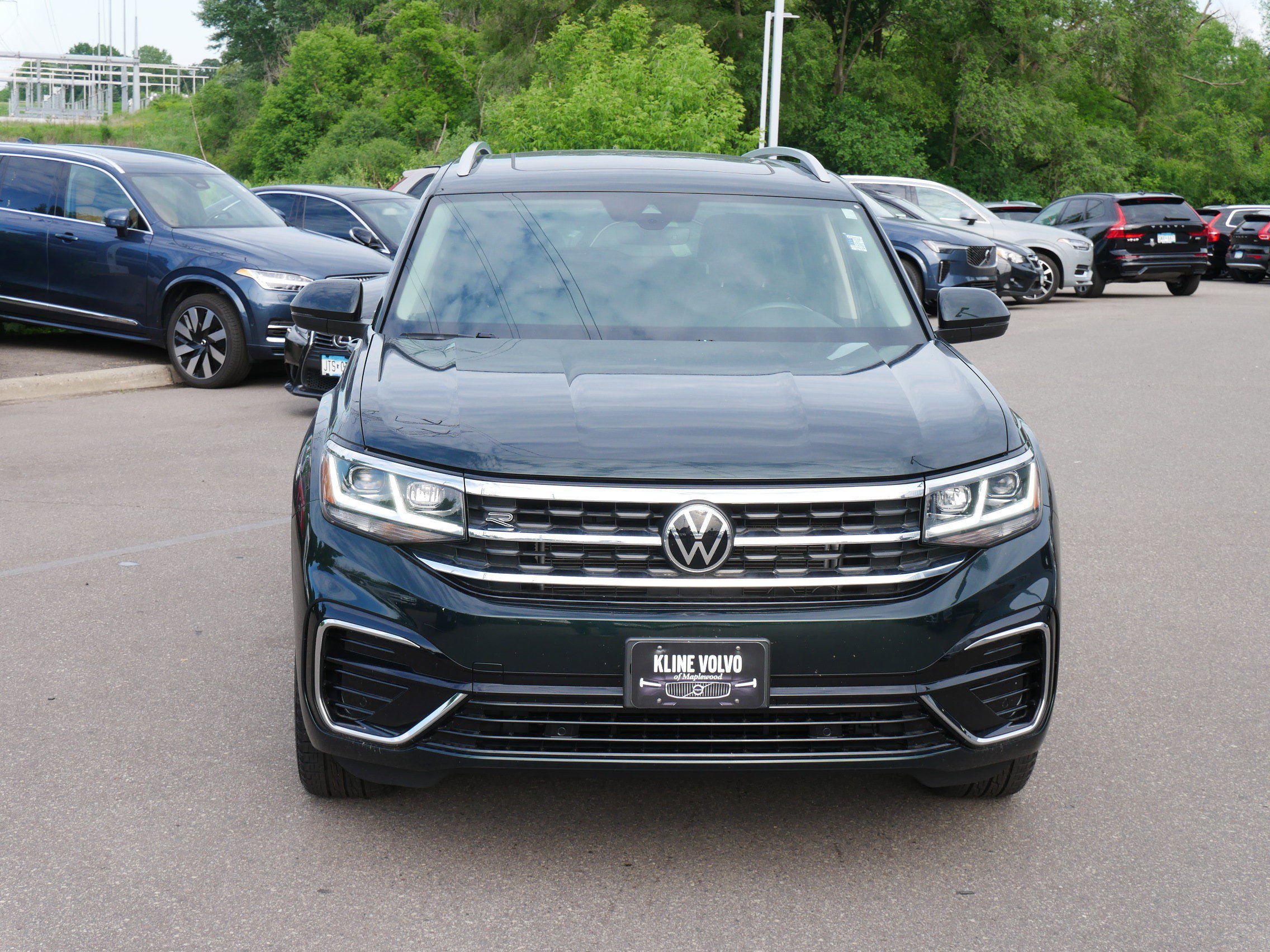 Used 2022 Volkswagen Atlas SEL R-Line with VIN 1V2AR2CA8NC502916 for sale in Maplewood, Minnesota