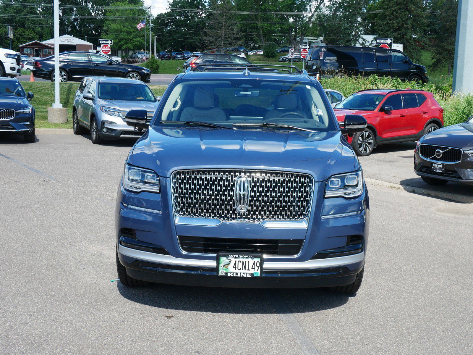 Used 2022 Lincoln Navigator Reserve with VIN 5LMJJ2LT2NEL12522 for sale in Maplewood, Minnesota
