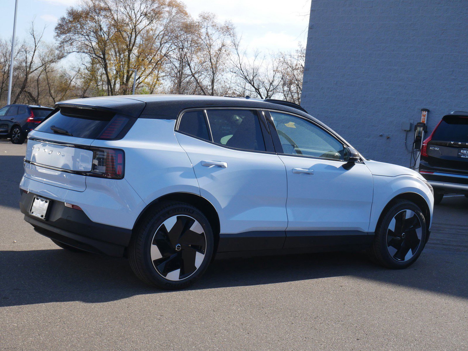 2026 Volvo EX30 Plus photo 3