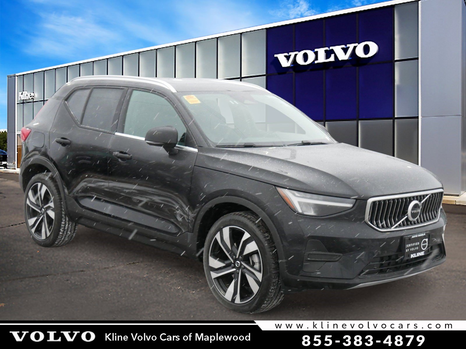 2025 Volvo XC40 Core