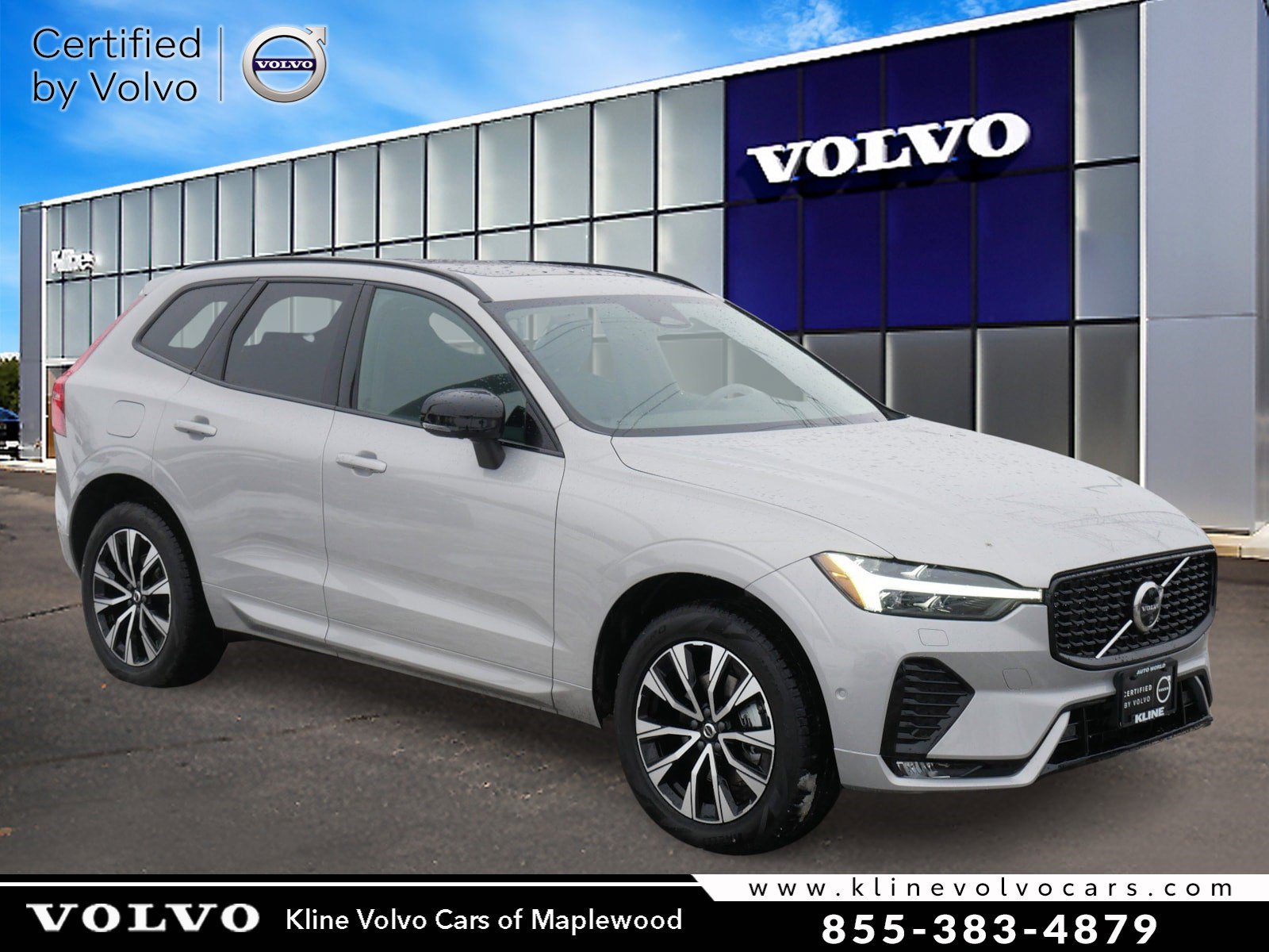 2025 Volvo XC60 Plus's photo