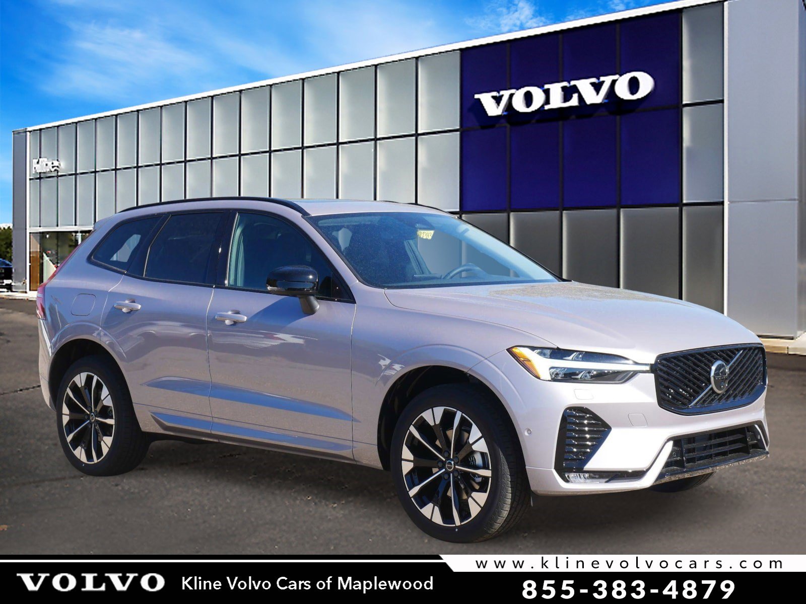 2026 Volvo XC60 Plus's photo