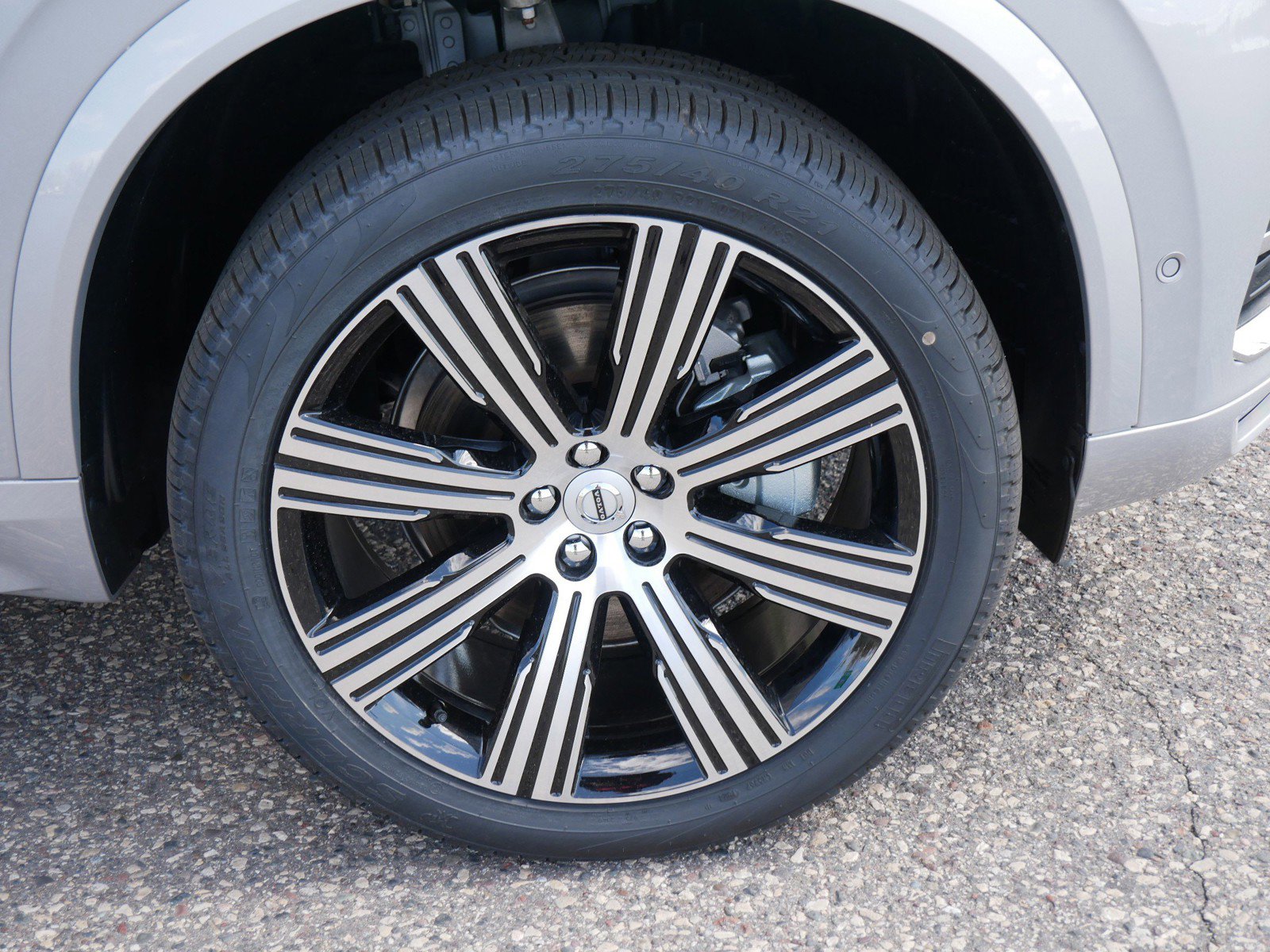 2025 Volvo XC90 photo 3