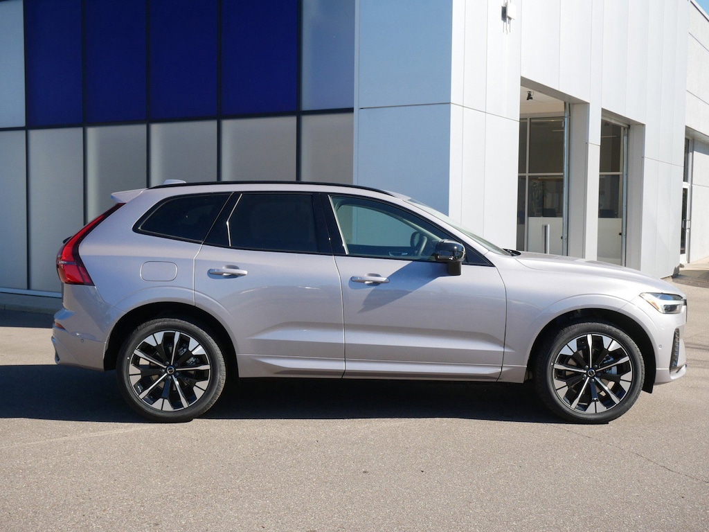 New 2026 Volvo XC60 B5 Plus SUV