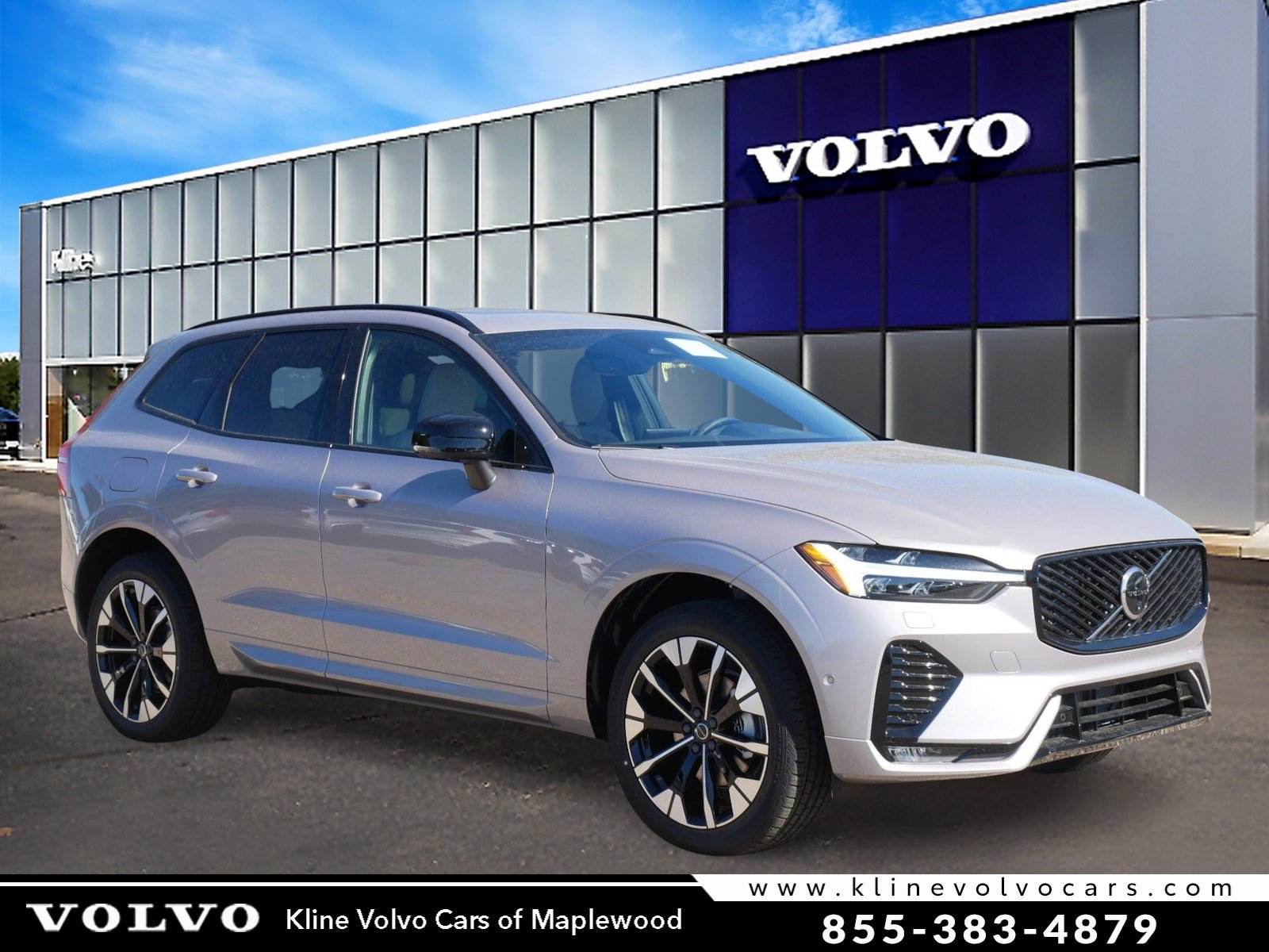 2026 Volvo XC60 Plus's photo