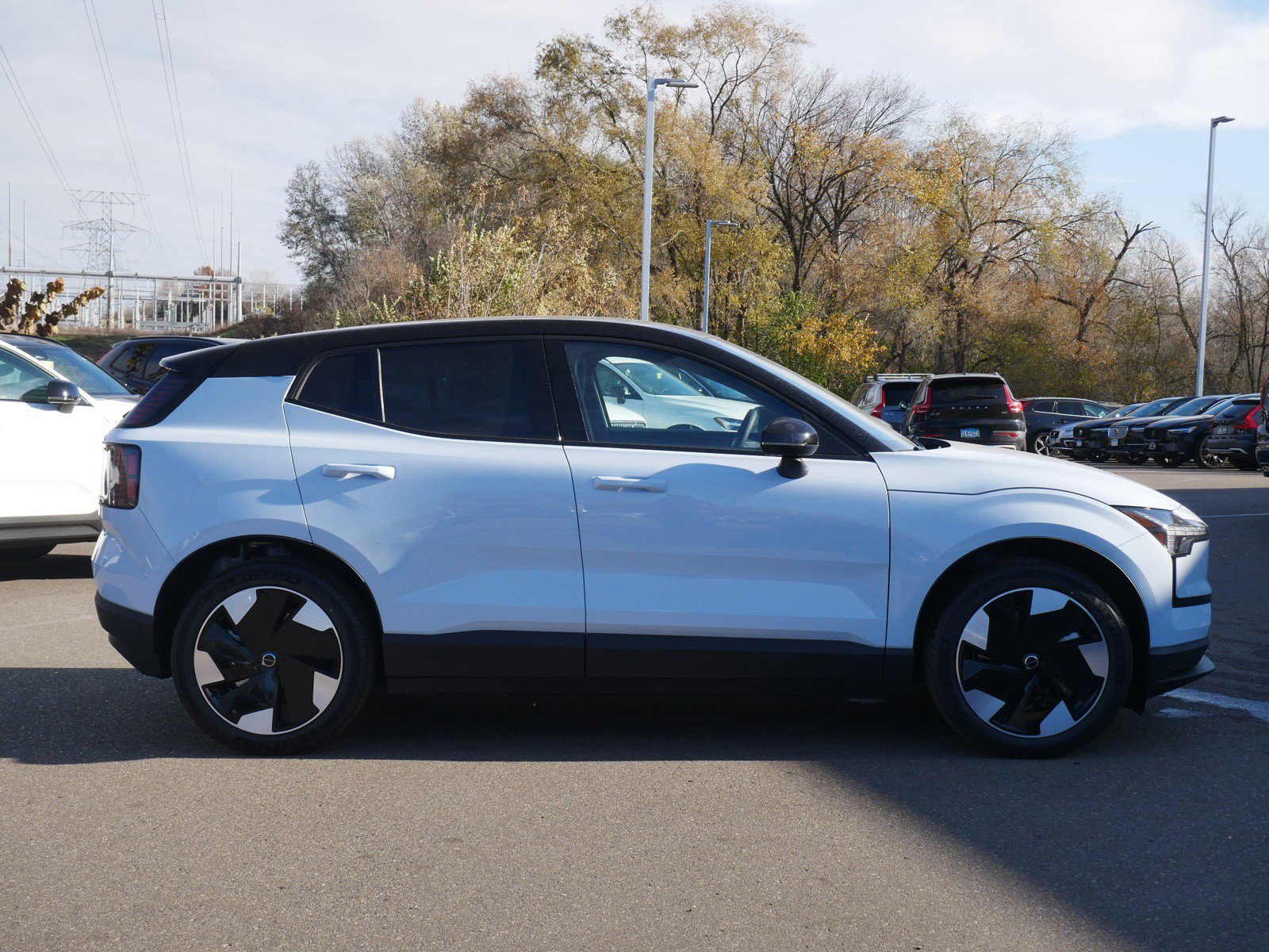 2026 Volvo EX30 Plus photo 2