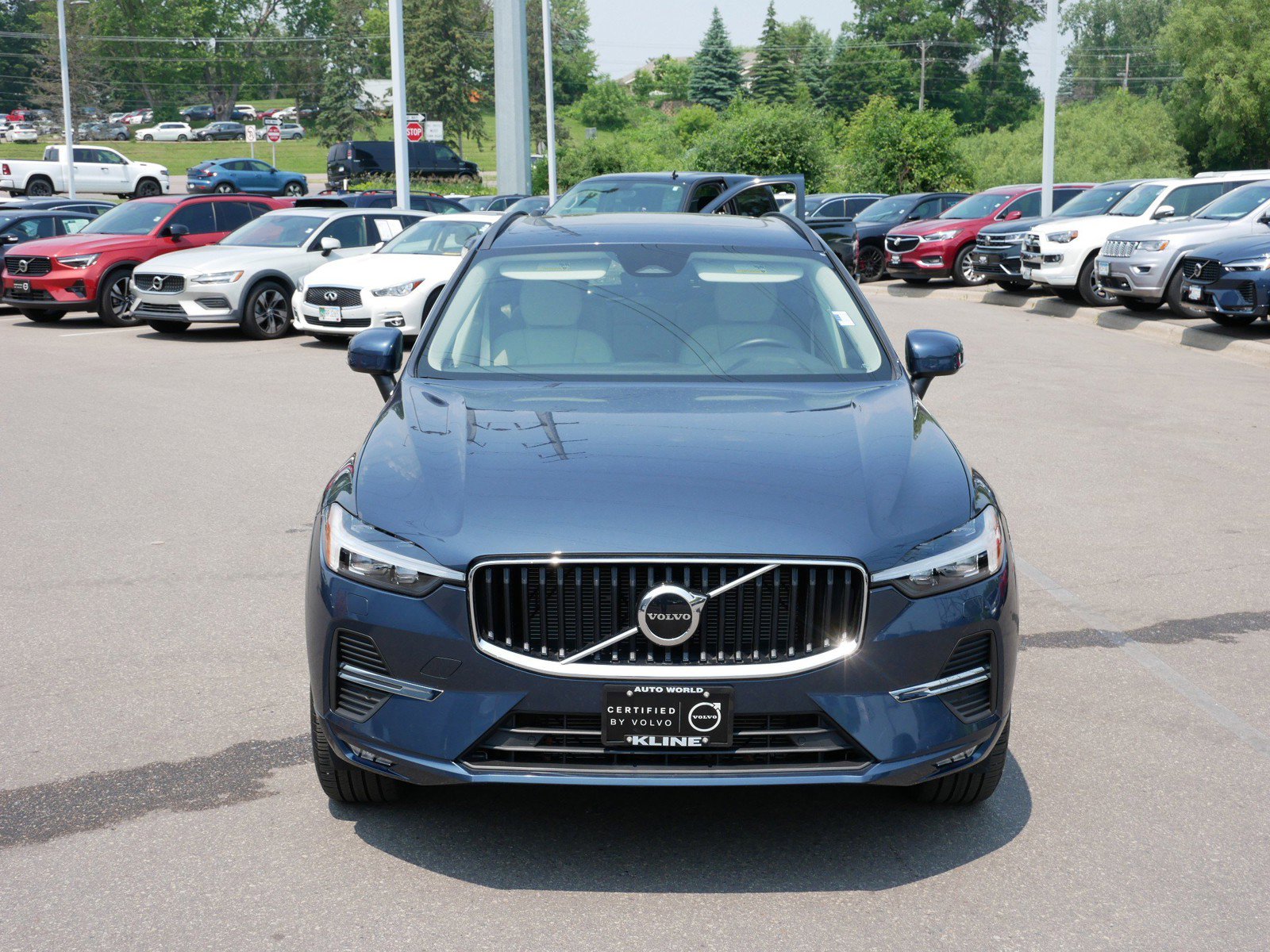 Used 2022 Volvo XC60 Momentum with VIN YV4L12RK0N1018426 for sale in Maplewood, Minnesota