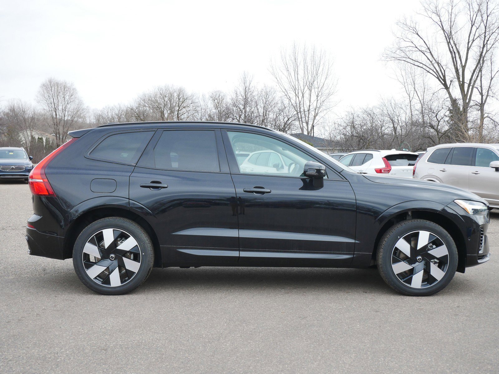 Certified 2025 Volvo XC60 Plus with VIN YV4H60RC6S1106350 for sale in Maplewood, Minnesota