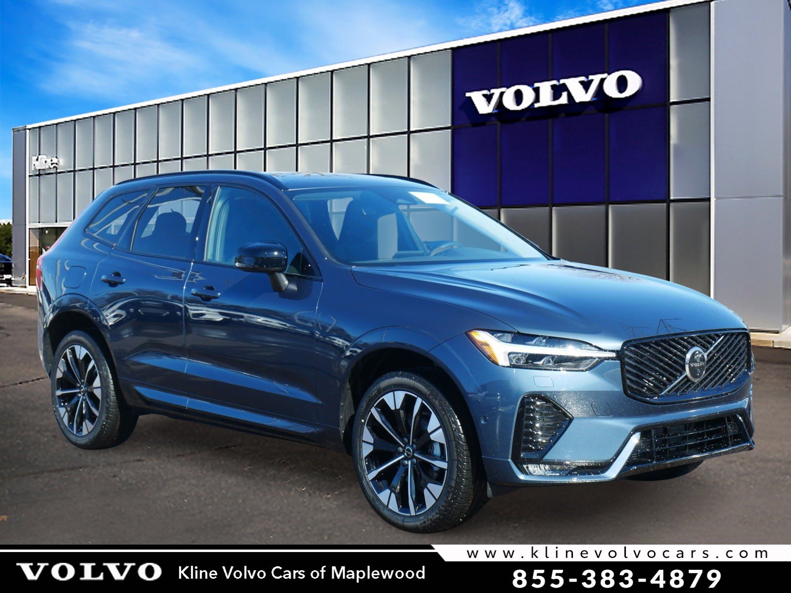 2026 Volvo XC60 B5 Plus Dark AWD's photo