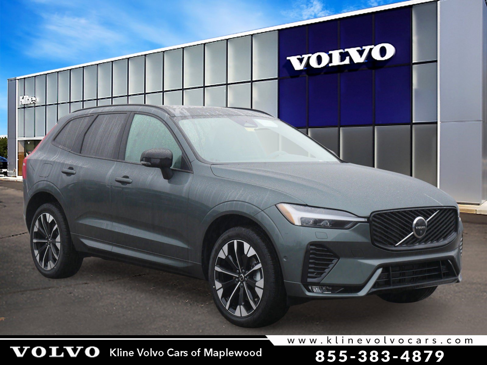 2026 Volvo XC60 B5 Plus Dark AWD's photo