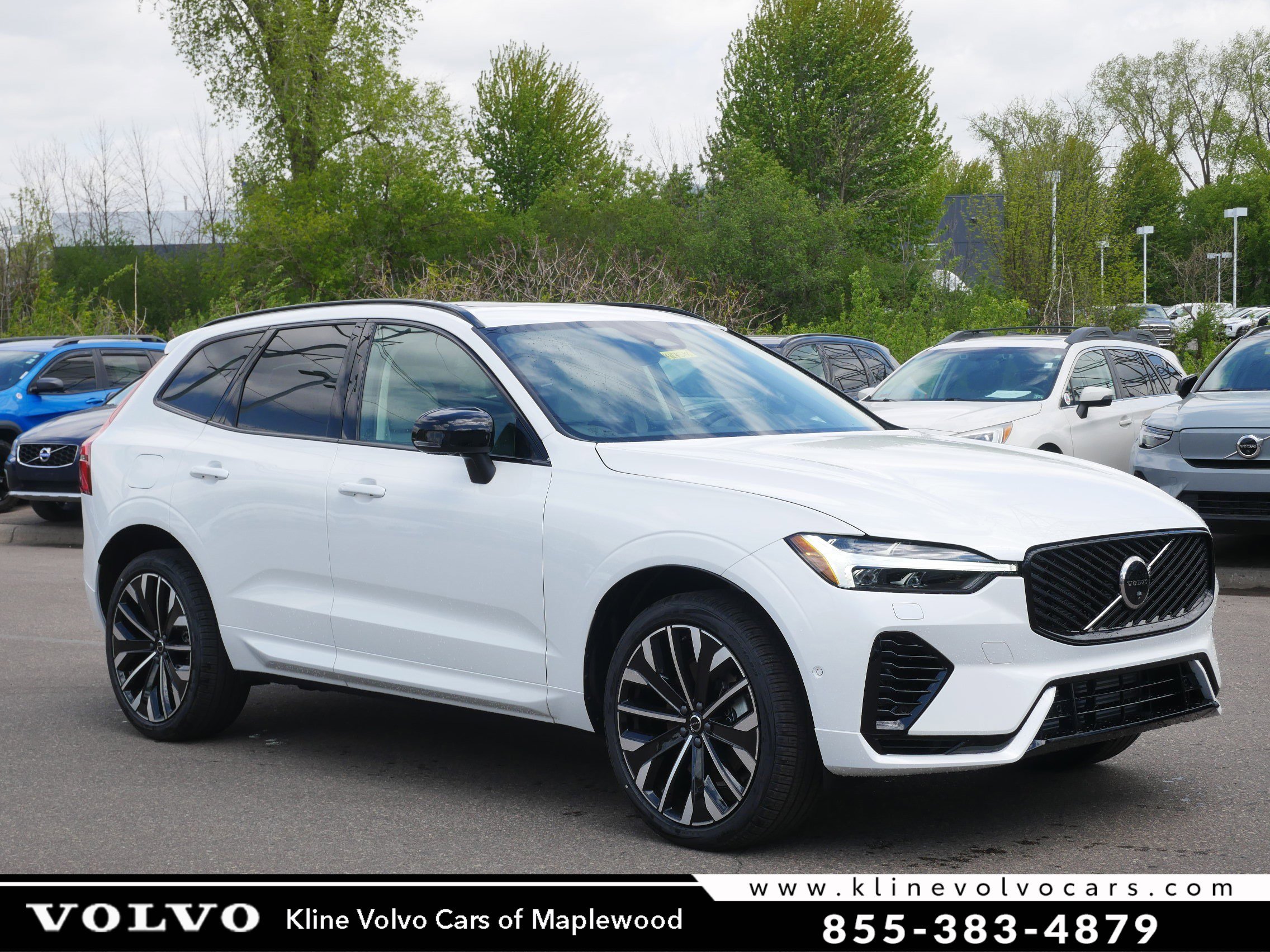 2026 Volvo XC60 T8 Ultra Dark AWD's photo