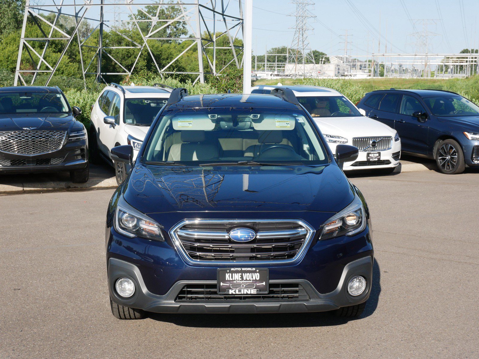 Used 2018 Subaru Outback Limited with VIN 4S4BSANCXJ3217692 for sale in Maplewood, Minnesota