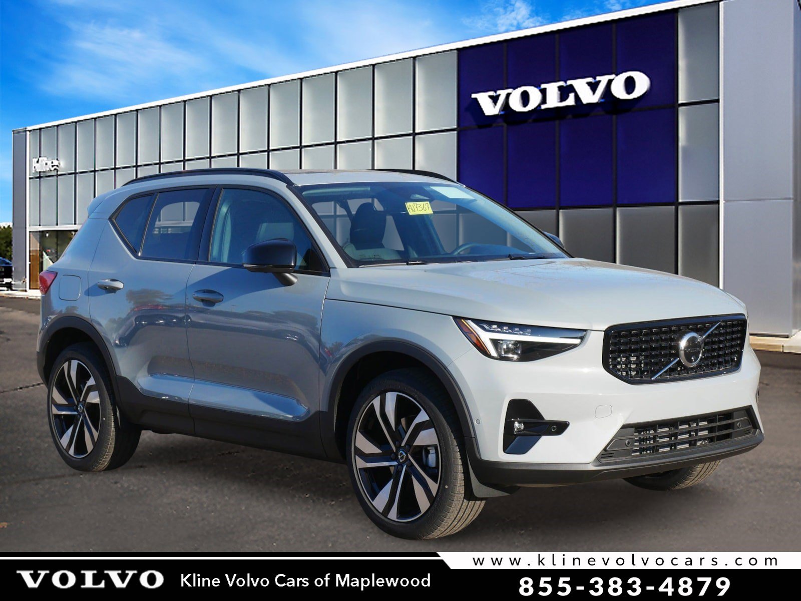 2026 Volvo XC40 SUV 