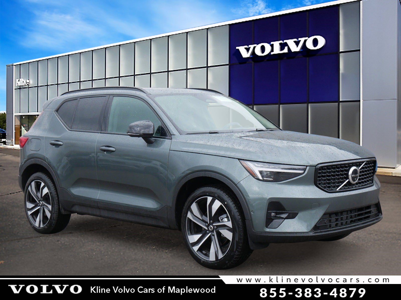2026 Volvo XC40 B5 Ultra Dark AWD's photo