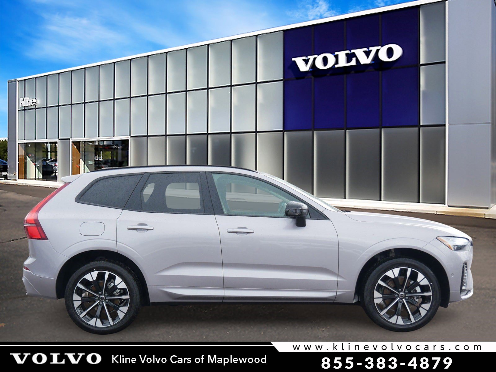 2026 Volvo XC60 B5 Plus Dark AWD's photo